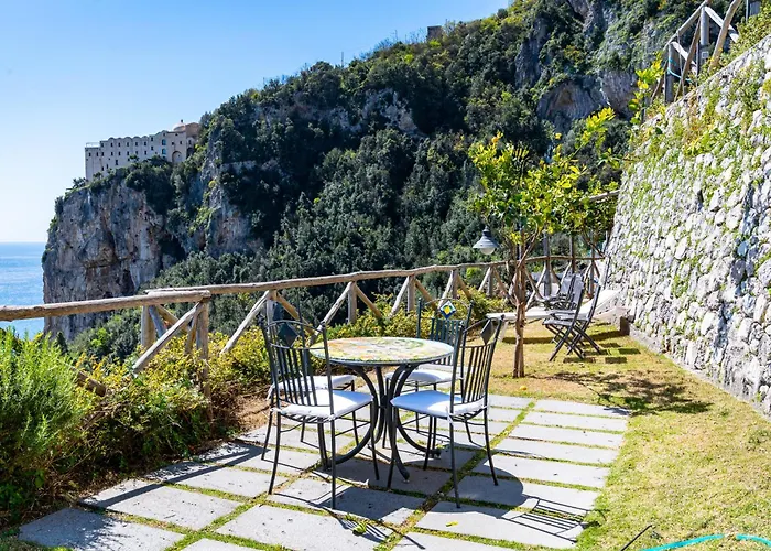 Foglia Ξενοδοχείο με διαμερίσματα 4*