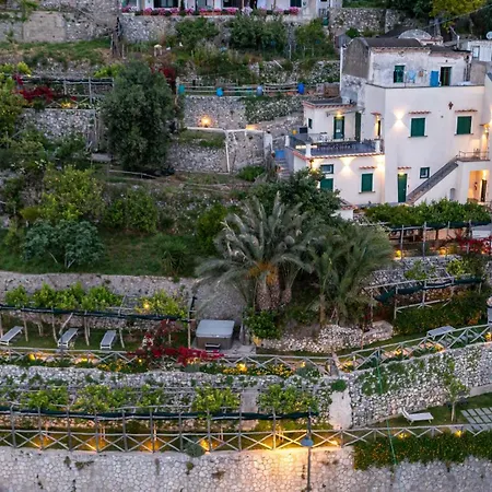 Foglia 2* أمالفي
