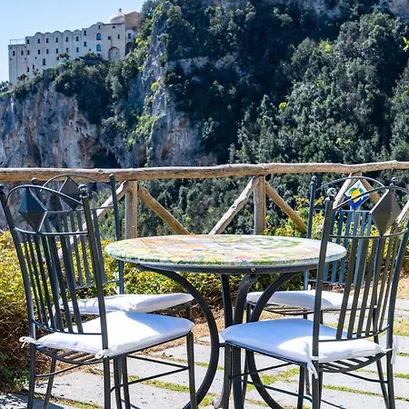 Foglia Hotel apartamentowy